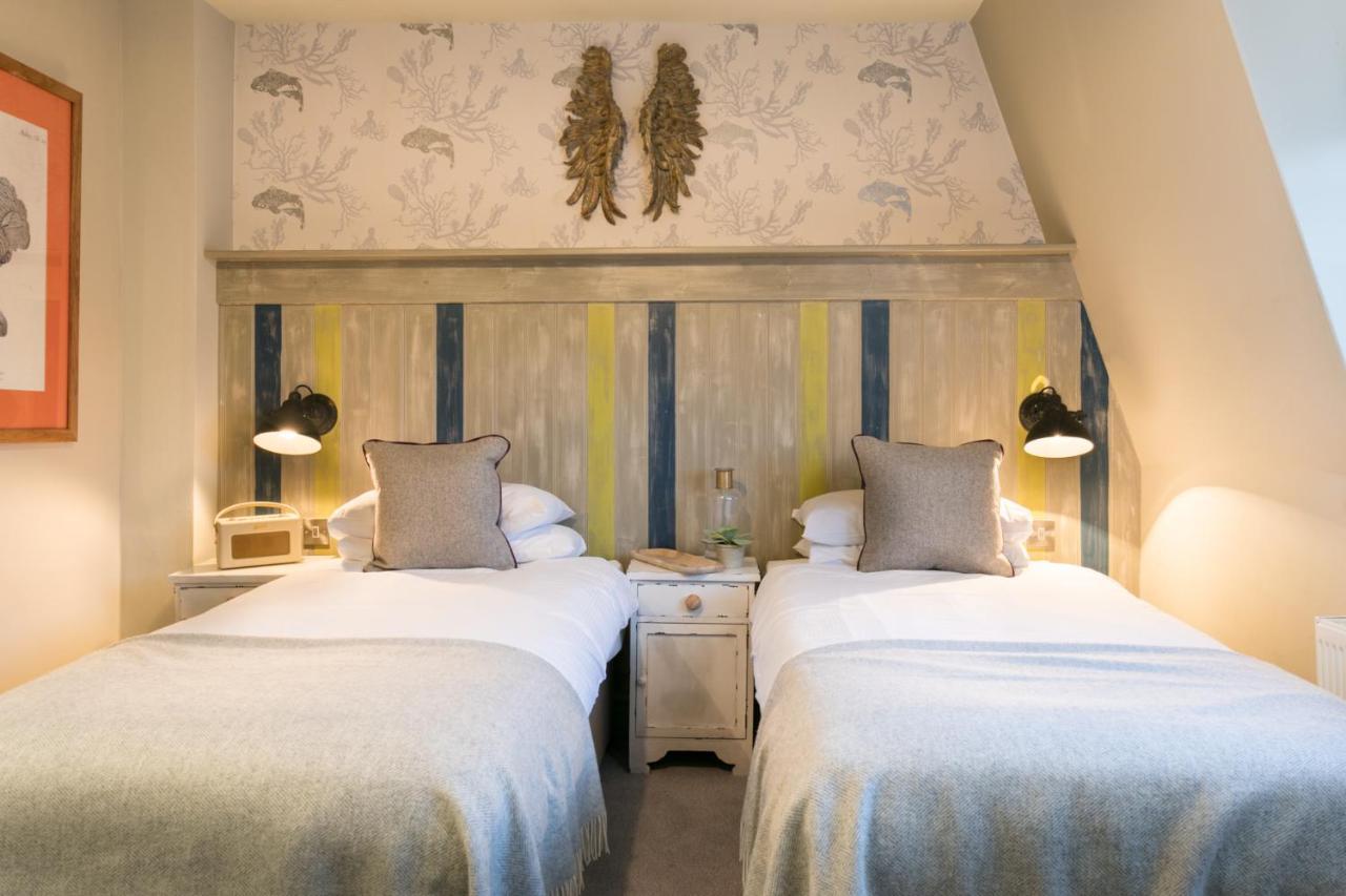 The Angel & Blue Pig Hotel Lymington Exterior photo