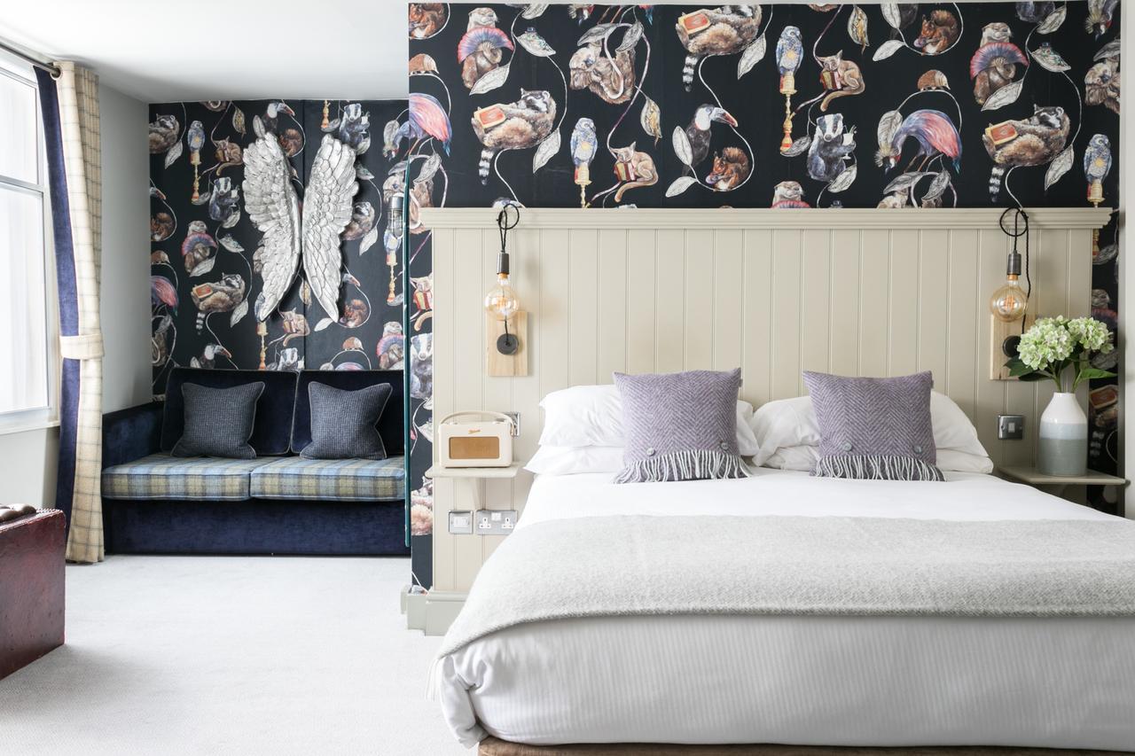 The Angel & Blue Pig Hotel Lymington Exterior photo